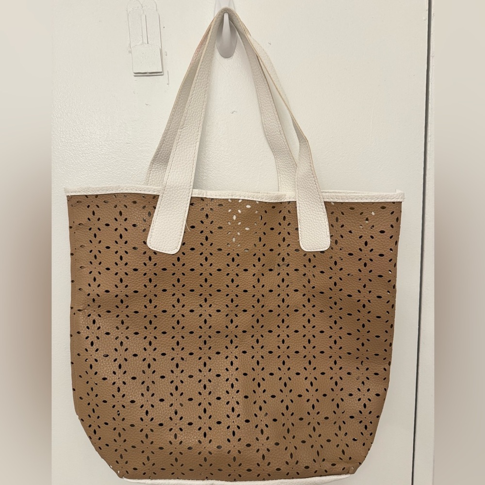Saks Fifth Avenue Tote
